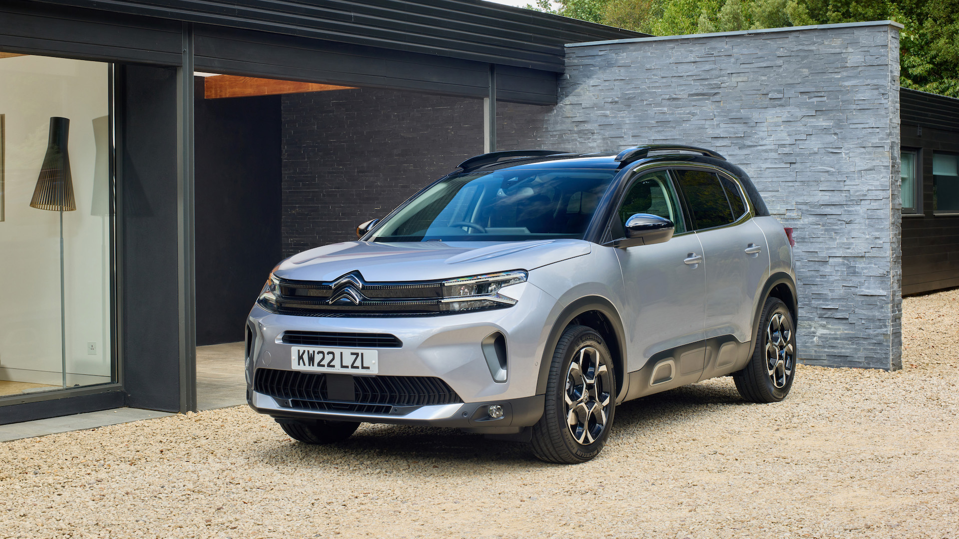 Citroen c5 aircross plug store in hybrid price